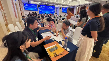 校领导带队赴苏州访企拓岗并参加校企合作暨应用型人才供需对接洽谈会